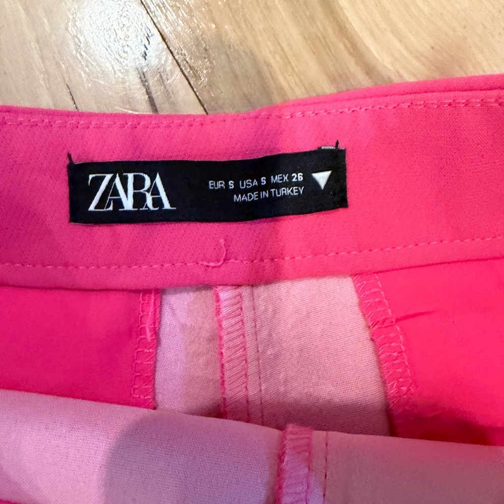ZARA - hot pink skort. Size small! - Picture 6 of 6